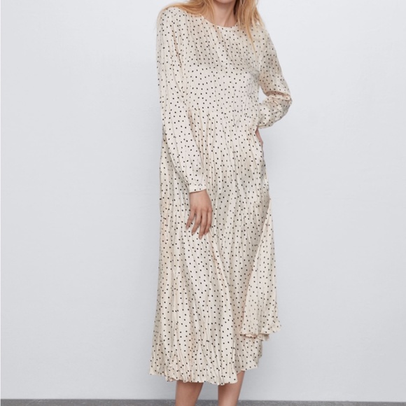 NWT Zara Ecru Wrinkle Looks Dress - Picture 15 of 16